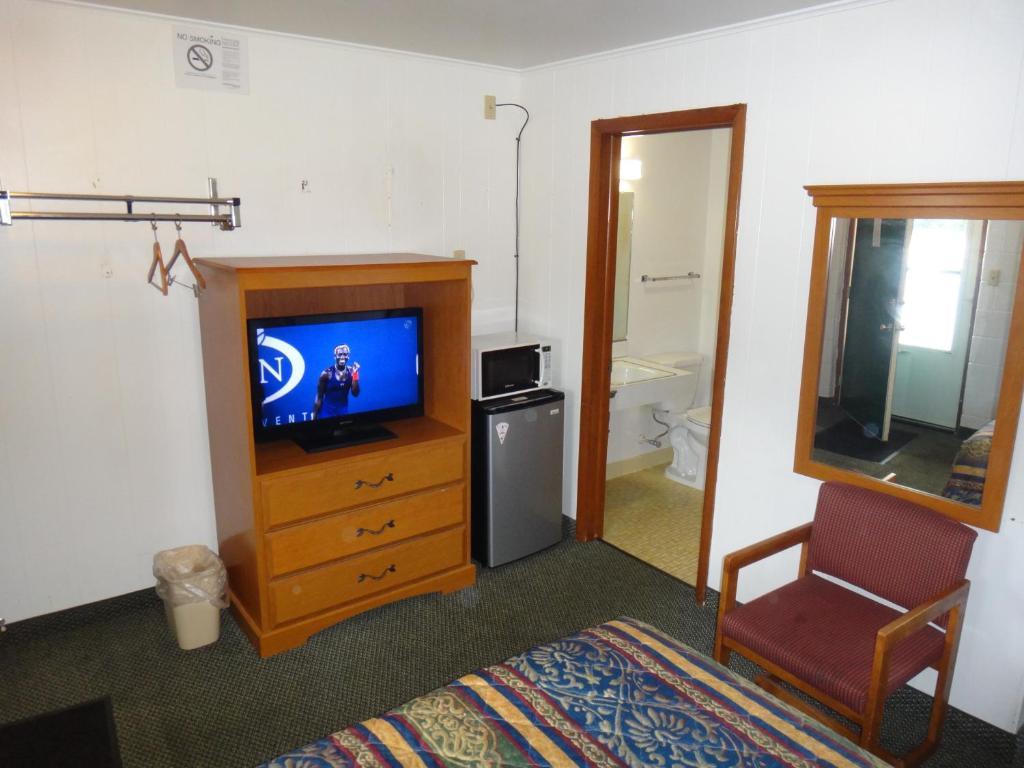 Tower Motel Γκριν Μπέι Εξωτερικό φωτογραφία